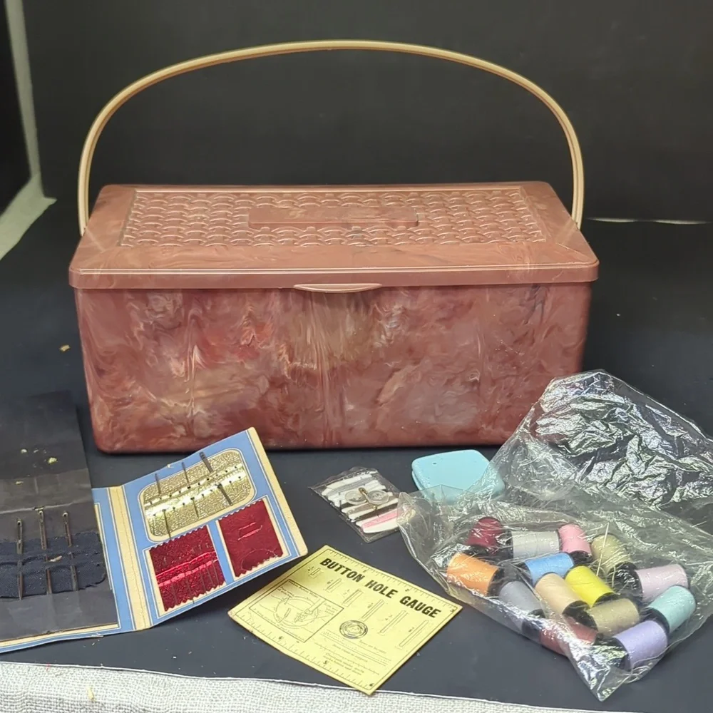 Vintage Marbled‎ Plastic Sewing Caddy Case